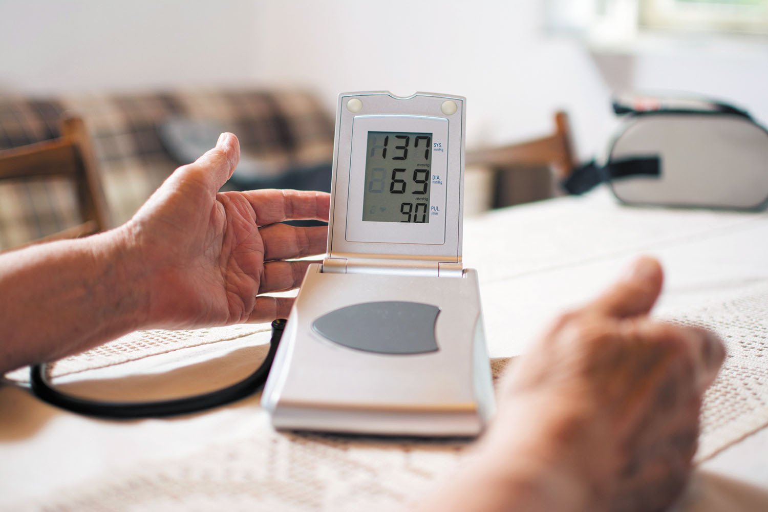 How a Blood Pressure Monitor at Home Can Save Your Life